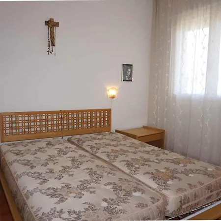 In 43488 Apartment *